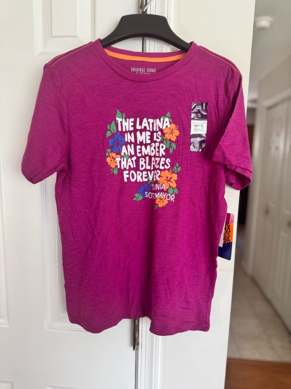 Topsville Original Icons Sonia Sotomayor Latina Quote Graphic T-Shirt XXL 18 NWT - Picture 5 of 10